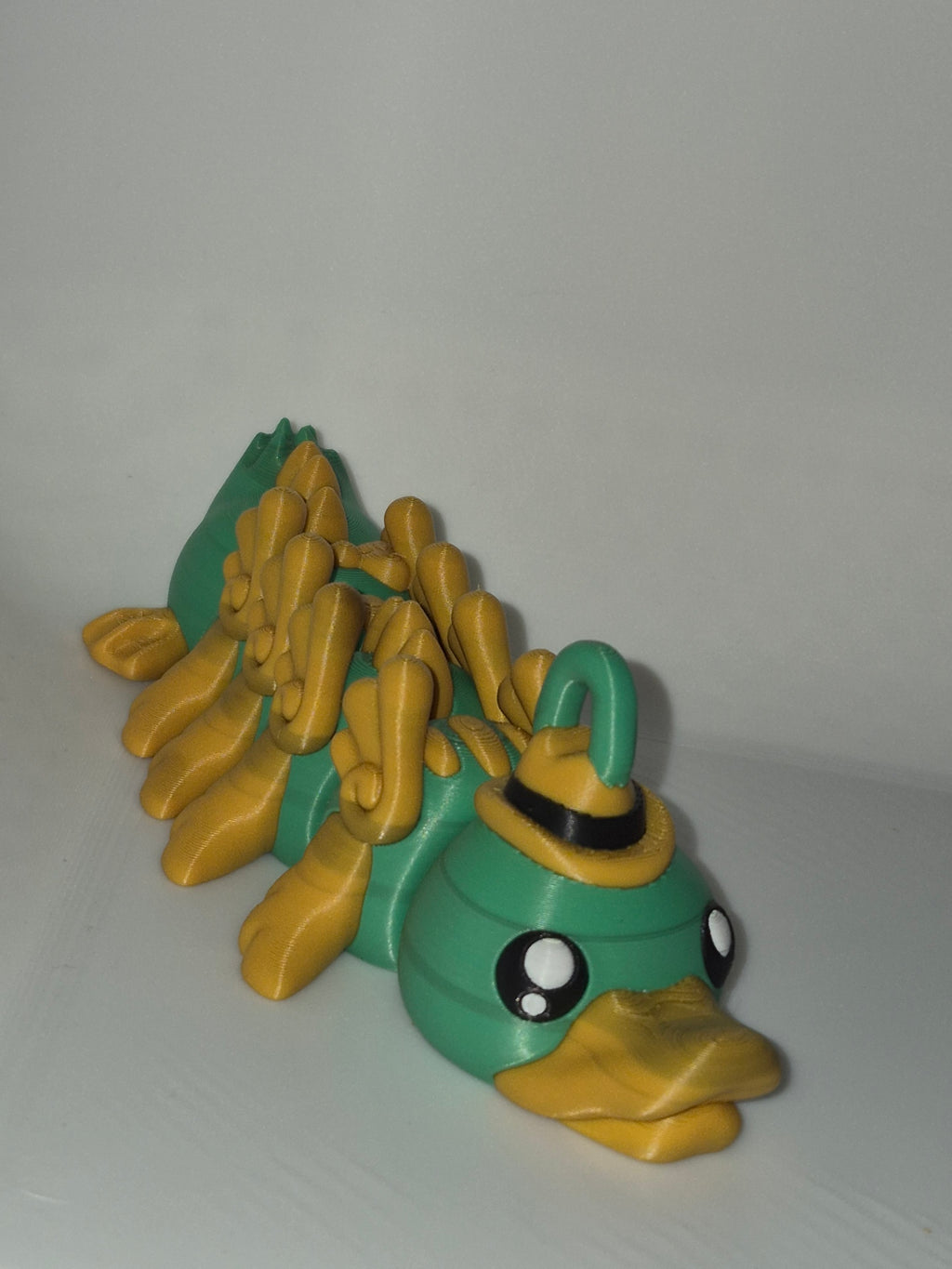 🦆 Daniel the Duck – Articulated Desk Buddy